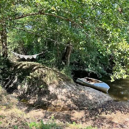 Le Moulin De Bafave Сasa de vacaciones *